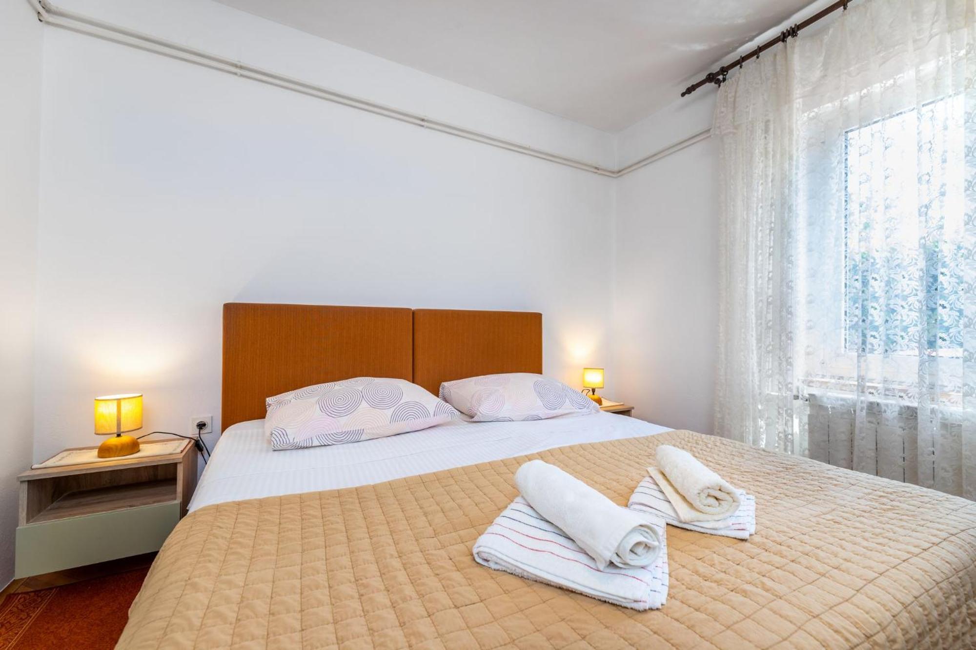Rooms Sale Marija Baska  Exterior photo